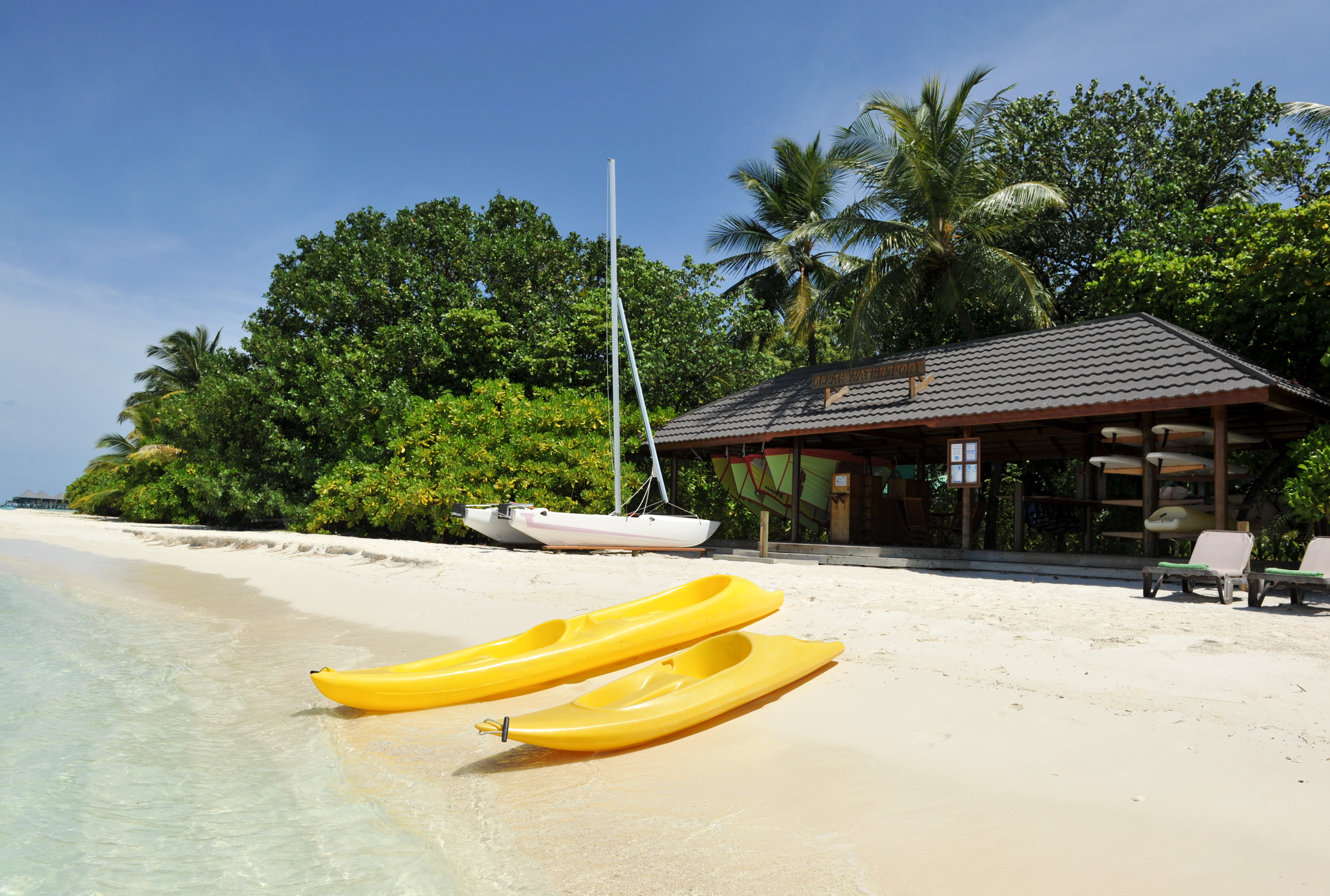 Komandoo Island Resort & Spa Image