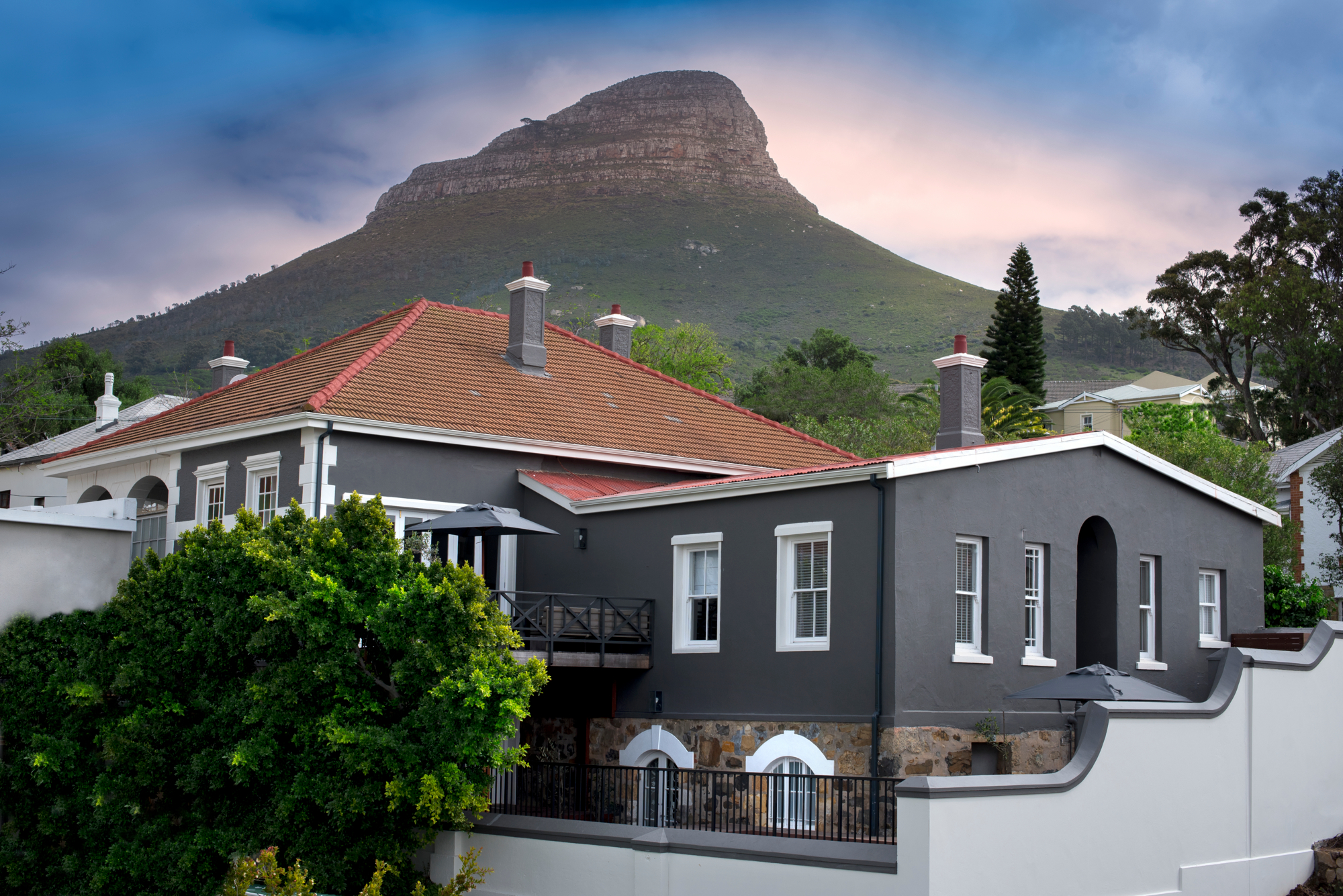 More Quarters Residence Image